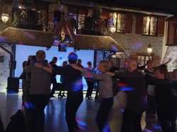  <a style='color: #fff;' href='/uploaded/photo/assemblee-generale-la-soiree-au-village-vue-par-nicole-63970a2ab3d49.jpg'>(Télécharger)</a>