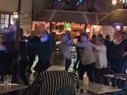  <a style='color: #fff;' href='/uploaded/photo/assemblee-generale-la-soiree-au-village-vue-par-nicole-63970a2ad40c5.jpg'>(Télécharger)</a>