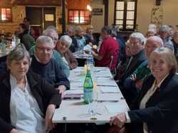  <a style='color: #fff;' href='/uploaded/photo/assemblee-generale-la-soiree-au-village-vue-par-nicole-63970a2ae36c6.jpg'>(Télécharger)</a>