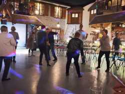  <a style='color: #fff;' href='/uploaded/photo/assemblee-generale-la-soiree-au-village-vue-par-nicole-63970a2b605a7.jpg'>(Télécharger)</a>