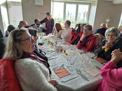  <a style='color: #fff;' href='/uploaded/photo/assembly-e-gy-ny-rale-du-26-novembre-2023-vue-par-nicole-6565e52c451db.jpg'>(Télécharger)</a>