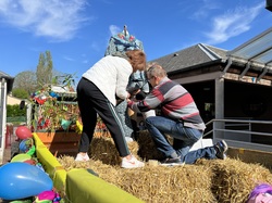  <a style='color: #fff;' href='/uploaded/photo/carnaval-16-avril-2022-625afc23dc370.jpg'>(Télécharger)</a>