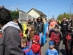  <a style='color: #fff;' href='/uploaded/photo/carnaval-du-8-avril-2023-vue-par-agnes-64330cf3105c7.jpg'>(Télécharger)</a>