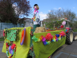  <a style='color: #fff;' href='/uploaded/photo/carnaval-du-8-avril-2023-vue-par-agnes-64330cf3b9766.jpg'>(Télécharger)</a>