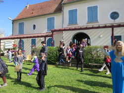  <a style='color: #fff;' href='/uploaded/photo/carnaval-du-8-avril-2023-vue-par-agnes-64330cf52b956.jpg'>(Télécharger)</a>