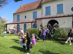  <a style='color: #fff;' href='/uploaded/photo/carnaval-du-8-avril-2023-vue-par-agnes-64330cf58f48b.jpg'>(Télécharger)</a>