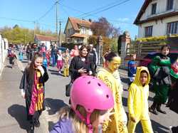 mini_carnaval-du-8-avril-2023-vue-par-nicole-6431ca8e3cdae.jpg