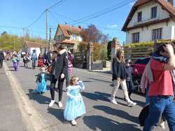  <a style='color: #fff;' href='/uploaded/photo/carnaval-du-8-avril-2023-vue-par-nicole-6431ca8e54bcd.jpg'>(Télécharger)</a>