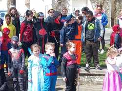 mini_carnaval-du-8-avril-2023-vue-par-nicole-6431ca8f12eec.jpg
