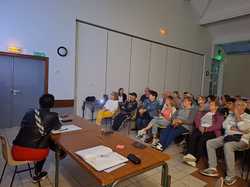  <a style='color: #fff;' href='/uploaded/photo/derniy-re-ry-union-du-voyage-avant-le-dy-part-vue-par-nicole-66e1352bd4011.jpg'>(Télécharger)</a>