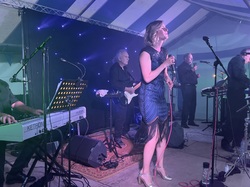  <a style='color: #fff;' href='/uploaded/photo/fy-te-nationale-du-14-juillet-2023-vue-par-jean-pierre-64b15020b2338.jpg'>(Télécharger)</a>