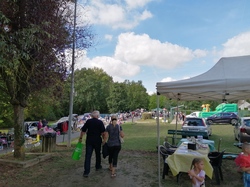 mini_journee-brocante-du-11-septembre-2022-vue-par-agnes-631ef94c0f9e2.jpg