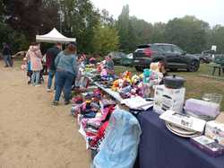  <a style='color: #fff;' href='/uploaded/photo/journee-brocante-du-11-septembre-2022-vue-par-nicole-6334adc275541.jpg'>(Télécharger)</a>