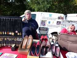  <a style='color: #fff;' href='/uploaded/photo/journee-brocante-du-11-septembre-2022-vue-par-nicole-6334adc277d06.jpg'>(Télécharger)</a>