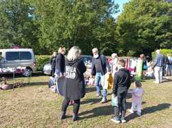  <a style='color: #fff;' href='/uploaded/photo/journee-brocante-du-11-septembre-2022-vue-par-nicole-6334adc3ce671.jpg'>(Télécharger)</a>