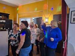  <a style='color: #fff;' href='/uploaded/photo/l-assembly-e-gy-ny-rale-et-le-repas-du-24-novembre-2024-vus-par-nicole-6748c813eff8a.jpg'>(Télécharger)</a>