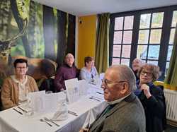  <a style='color: #fff;' href='/uploaded/photo/l-assembly-e-gy-ny-rale-et-le-repas-du-24-novembre-2024-vus-par-nicole-6748c81732bad.jpg'>(Télécharger)</a>