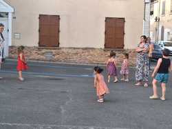  <a style='color: #fff;' href='/uploaded/photo/la-fy-te-de-la-musique-vue-par-nicole-68581b444f054.jpg'>(Télécharger)</a>