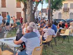  <a style='color: #fff;' href='/uploaded/photo/la-fy-te-de-la-musique-vue-par-nicole-68581b45209eb.jpg'>(Télécharger)</a>