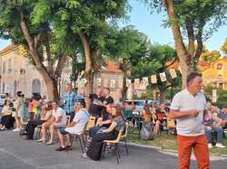  <a style='color: #fff;' href='/uploaded/photo/la-fy-te-de-la-musique-vue-par-nicole-68581b45414df.jpg'>(Télécharger)</a>