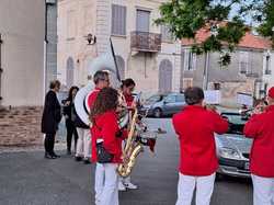  <a style='color: #fff;' href='/uploaded/photo/la-fy-te-patronale-vue-par-nicole-665443122d3b5.jpg'>(Télécharger)</a>