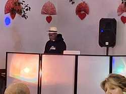  <a style='color: #fff;' href='/uploaded/photo/la-soiry-e-saint-valentin-du-15-fy-vrier-2025-vue-par-nicole-67b4b8a9a55e4.jpg'>(Télécharger)</a>