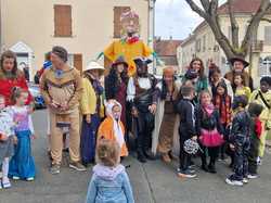  <a style='color: #fff;' href='/uploaded/photo/le-carnaval-du-13-avril-2025-vu-par-nicole-67fd1ba030377.jpg'>(Télécharger)</a>