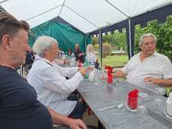  <a style='color: #fff;' href='/uploaded/photo/le-repas-des-by-ny-voles-du-31-aoy-t-2025-68b828962b7f9.jpg'>(Télécharger)</a>