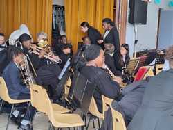  <a style='color: #fff;' href='/uploaded/photo/photos-du-carnaval-du-dimanche-28-avril-vue-par-nicole-662f963a89c59.jpg'>(Télécharger)</a>