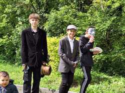  <a style='color: #fff;' href='/uploaded/photo/photos-du-carnaval-du-dimanche-28-avril-vue-par-nicole-662f963be4bdd.jpg'>(Télécharger)</a>