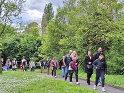  <a style='color: #fff;' href='/uploaded/photo/photos-du-carnaval-du-dimanche-28-avril-vue-par-nicole-662f963c12717.jpg'>(Télécharger)</a>