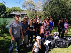  <a style='color: #fff;' href='/uploaded/photo/ramassage-des-dechets-du-10-juillet-2022-vue-par-agnes-62cfef9049859.jpg'>(Télécharger)</a>