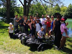  <a style='color: #fff;' href='/uploaded/photo/ramassage-des-dechets-du-10-juillet-2022-vue-par-agnes-62cfef914aadd.jpg'>(Télécharger)</a>