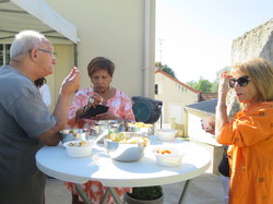  <a style='color: #fff;' href='/uploaded/photo/repas-des-by-ny-voles-vue-par-agny-s-656b464fcf7e3.jpg'>(Télécharger)</a>