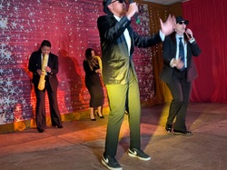  <a style='color: #fff;' href='/uploaded/photo/soiry-e-cabaret-and-beaujolais-nouveau-du-22-novembre-2025-vus-par-agny-s-6924eaa1a60af.jpg'>(Télécharger)</a>