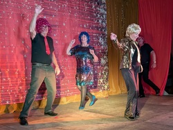  <a style='color: #fff;' href='/uploaded/photo/soiry-e-cabaret-and-beaujolais-nouveau-du-22-novembre-2025-vus-par-agny-s-6924eab3cfa8a.jpg'>(Télécharger)</a>