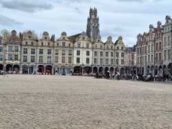  <a style='color: #fff;' href='/uploaded/photo/sortie-lewarde-et-arras-le-14-avril-2024-vue-par-nicole-66220c8310b6c.jpg'>(Télécharger)</a>