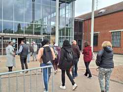  <a style='color: #fff;' href='/uploaded/photo/sortie-lewarde-et-arras-le-14-avril-2024-vue-par-nicole-66220c83a9da9.jpg'>(Télécharger)</a>