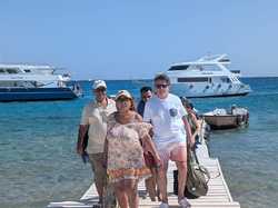  <a style='color: #fff;' href='/uploaded/photo/voyage-en-egypte-vu-par-nicole-68f1127e6cdc2.jpg'>(Télécharger)</a>