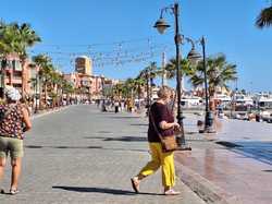  <a style='color: #fff;' href='/uploaded/photo/voyage-en-egypte-vu-par-nicole-68f1127eedc07.jpg'>(Télécharger)</a>