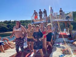  <a style='color: #fff;' href='/uploaded/photo/voyage-en-turquie-du-4-au-11-octobre-2024-vu-par-nicole-6711811a2ea5d.jpg'>(Télécharger)</a>