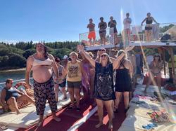  <a style='color: #fff;' href='/uploaded/photo/voyage-en-turquie-du-4-au-11-octobre-2024-vu-par-nicole-6711811a7e895.jpg'>(Télécharger)</a>